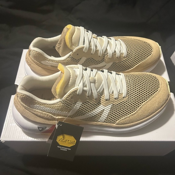 Vibram Men's Beige and White Sneakers - Picture 1 of 6